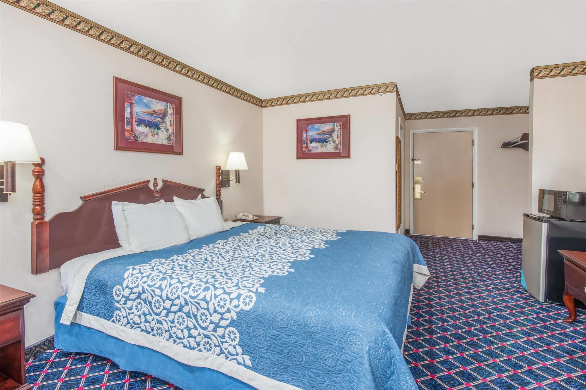 Days Inn By Wyndham Berlin Voorhees 外观 照片