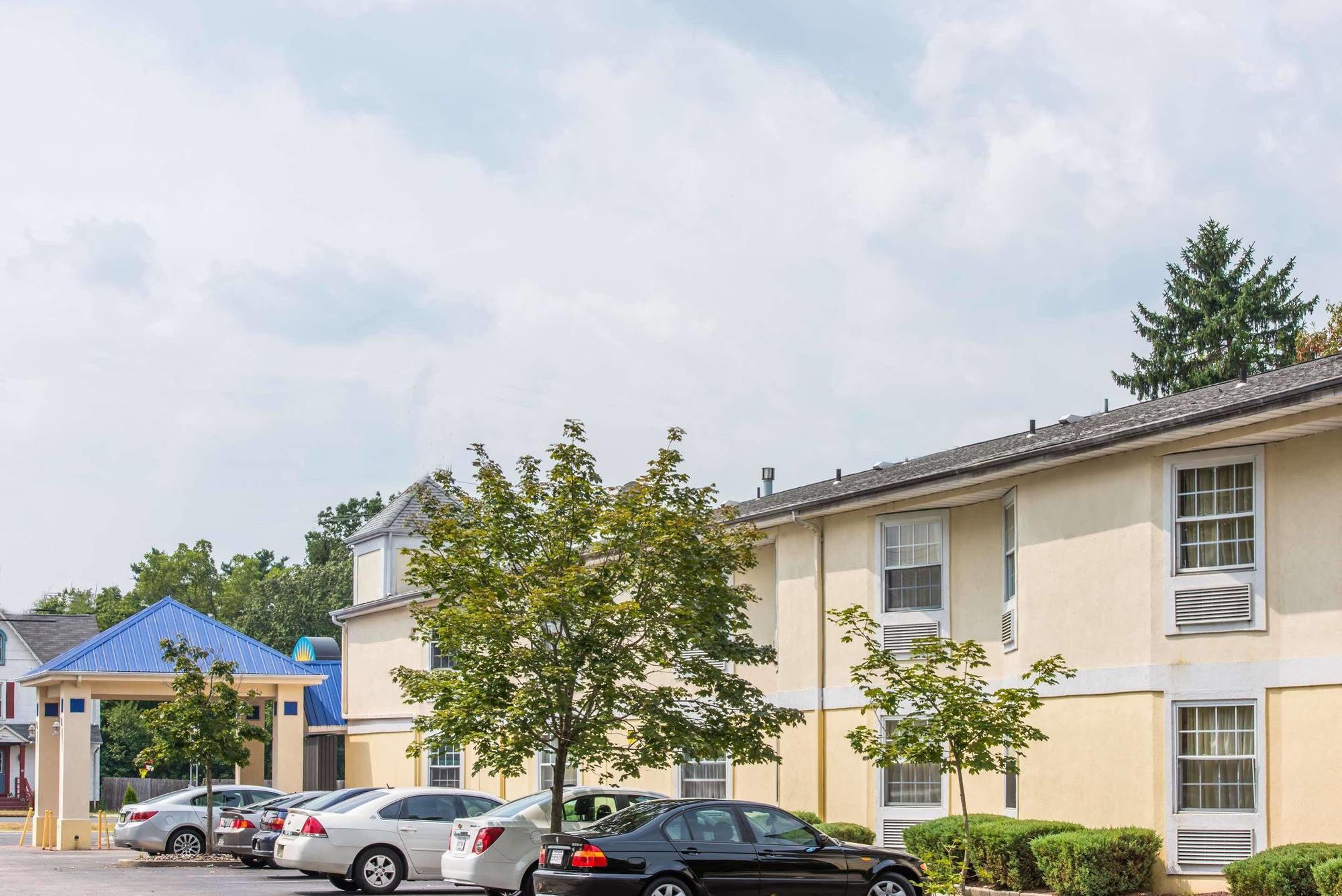 Days Inn By Wyndham Berlin Voorhees 外观 照片